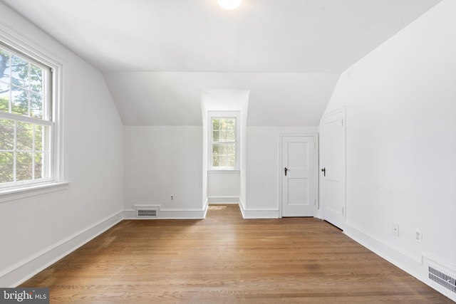 534 Hillcrest Ave, Glenside, PA 19038 - additional living space with lofted ceiling, light wood finished floors, and baseboards