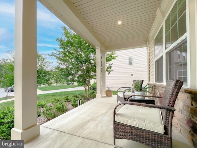 8716 Windon Ct, Waldorf, MD 20603 - view of porch