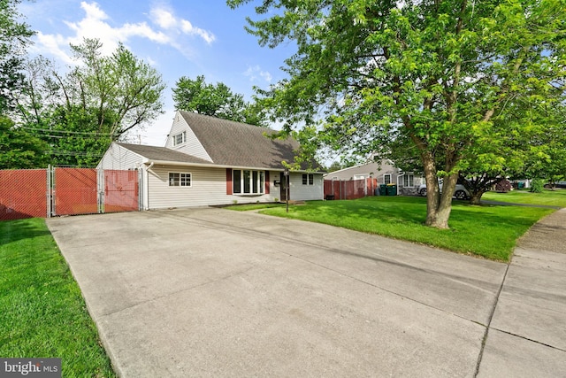 95 Twin Oak Dr, Levittown, PA 19056 - view of front of home with driveway