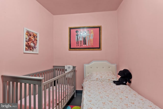 2824 Ashland Ave, Baltimore, MD 21205 - bedroom featuring a crib