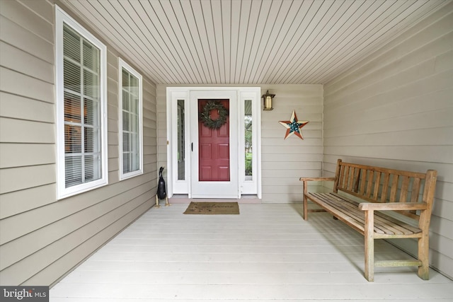 114 W Pembrey Dr, Wilmington, DE 19803 - doorway to property featuring a porch