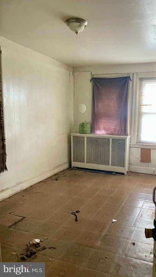 542 W Tioga St, Philadelphia, PA 19140 - view of spare room