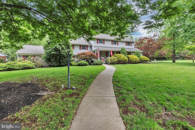 1 Birchall Dr, Haddonfield, NJ 08033 - traditional home featuring a front yard and a porch
