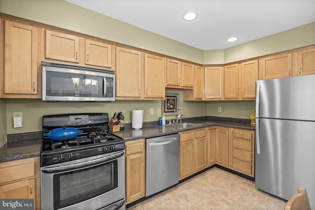 36 Kettlebrook Dr, Mount Laurel, NJ 08054 - kitchen featuring stainless steel appliances, a sink, recessed lighting, light tile patterned floors, and light brown cabinetry