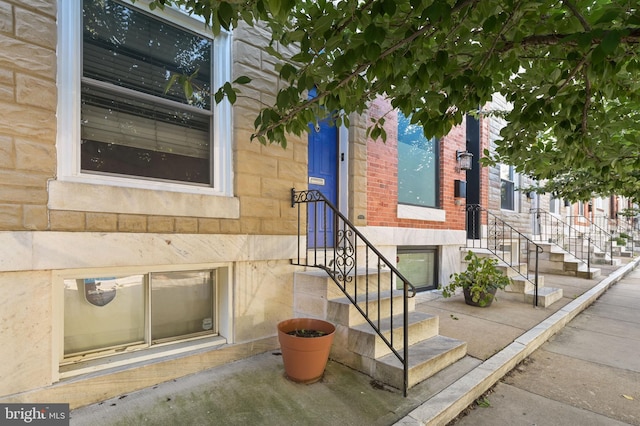 511 S E Ave, Baltimore, MD 21224 - doorway to property with brick siding