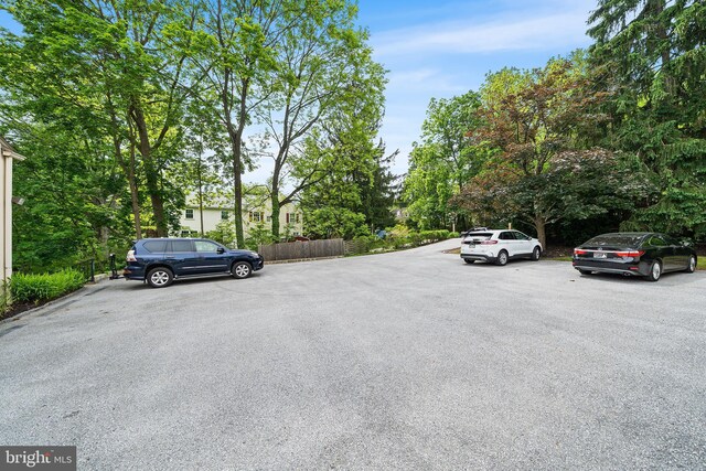 229 Bloomingdale Ave Unit 1, Wayne, PA 19087 - view of uncovered parking lot
