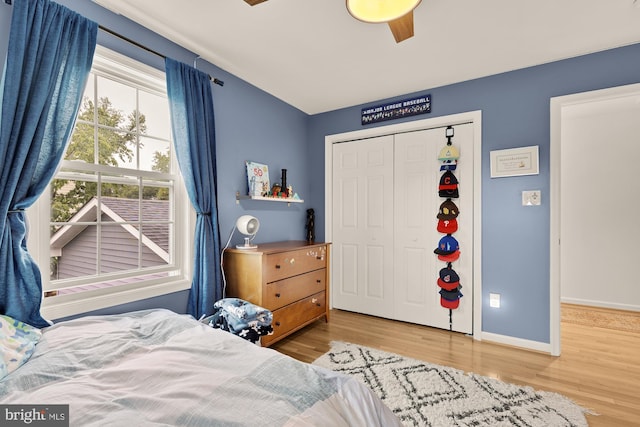 6109 Houston Ct, Alexandria, VA 22310 - bedroom with wood finished floors, a closet, baseboards, and a ceiling fan
