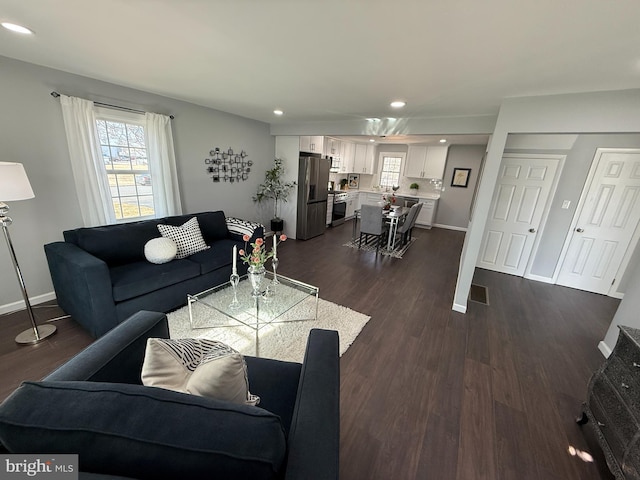 943 Columbus Rd, Burlington, NJ 08016 - living room featuring dark wood-style flooring, baseboards, and recessed lighting