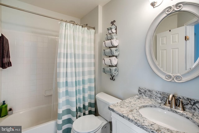 8859 Howland Pl, Bristow, VA 20136 - bathroom with vanity and shower / tub combo