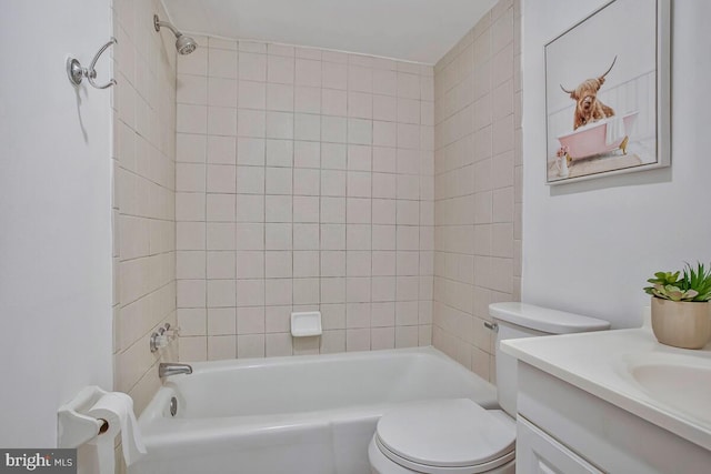 211 Victor Pkwy Unit B, Annapolis, MD 21403 - bathroom featuring toilet, vanity, and shower / tub combination