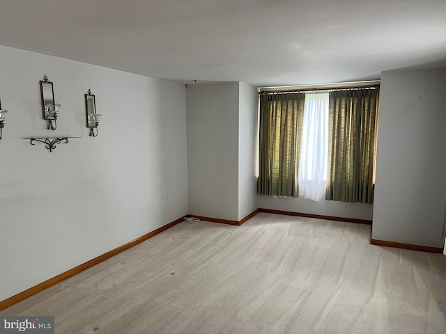 3600 Oak Ave, Altoona, PA 16601 - carpeted spare room with baseboards