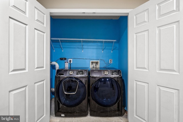 13503 Bannacker Pl, Herndon, VA 20171 - washroom with washing machine and clothes dryer