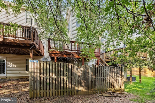13503 Bannacker Pl, Herndon, VA 20171 - rear view of house featuring a wooden deck