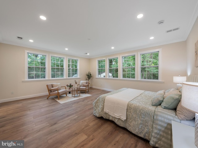 5503 Blacksburg Rd, Springfield, VA 22151 - bedroom featuring baseboards, ornamental molding, wood finished floors, and recessed lighting