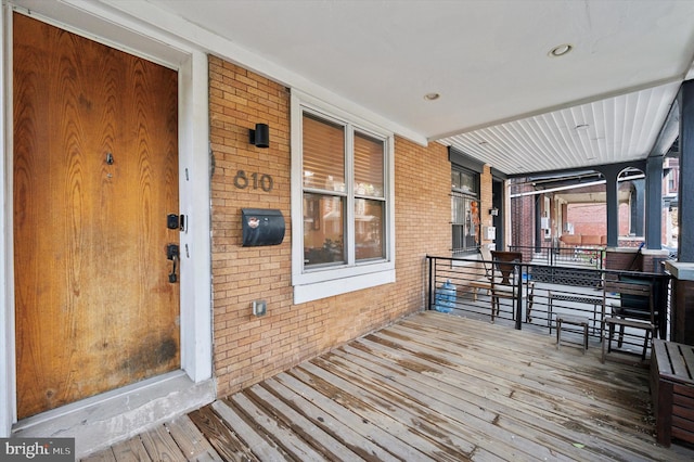 810 S 49th St, Philadelphia, PA 19143 - view of wooden porch