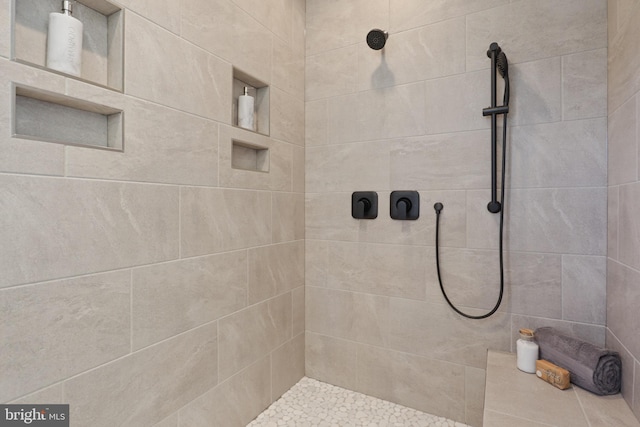 1749 Beulah Rd, Vienna, VA 22182 - full bathroom with tiled shower