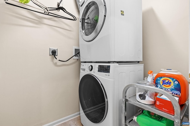 4760 Bluejay Way, Charlottesville, VA 22911 - laundry area featuring stacked washer / drying machine and baseboards