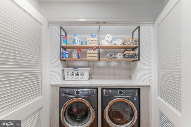 137 Sutton Rd, Ardmore, PA 19003 - laundry area with washing machine and dryer