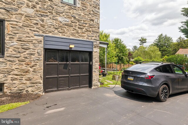 137 Sutton Rd, Ardmore, PA 19003 - view of garage