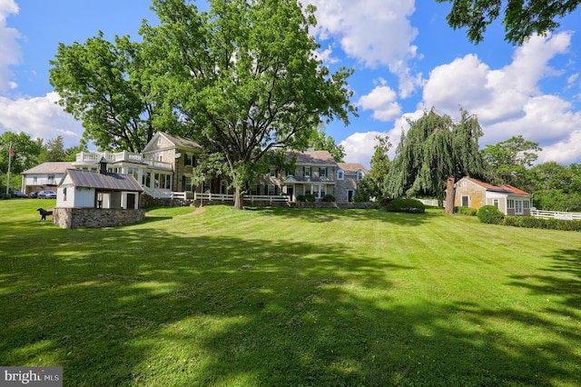 140 Evans Hill Rd, Reading, PA 19608 - view of green lawn featuring an outbuilding