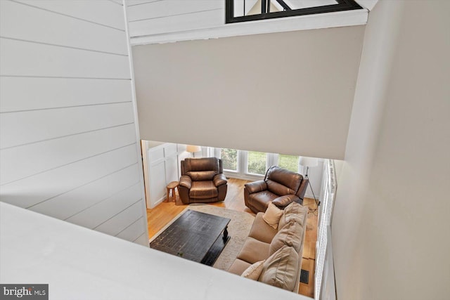 9 Tally Ho Dr, Fredericksburg, VA 22405 - living area featuring wood finished floors