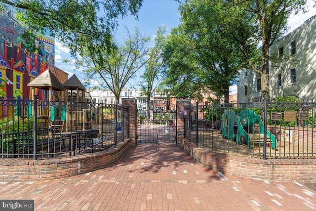 908 Westminster St NW, Washington, DC 20001 - view of home's community featuring a gate