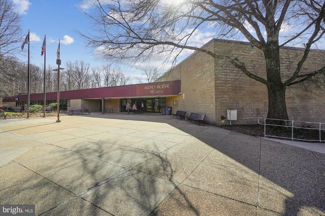 8305 Toll House Rd, Annandale, VA 22003 - view of building exterior