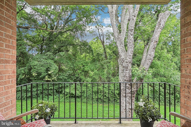 3814 Lyndhurst Dr Unit 203, Fairfax, VA 22031 - view of balcony