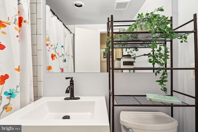 3814 Lyndhurst Dr Unit 203, Fairfax, VA 22031 - full bath with a sink and toilet