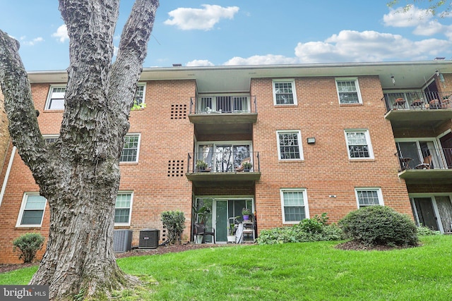 3814 Lyndhurst Dr Unit 203, Fairfax, VA 22031 - view of apartment building / complex with central AC unit