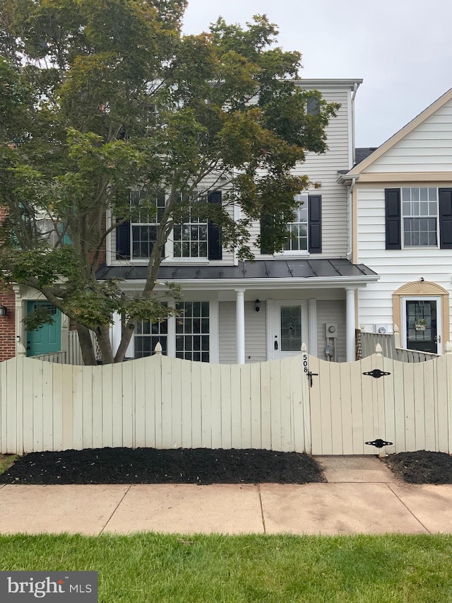 508 Boysenberry Ln, Frederick, MD 21703 - view of front of home with a gate and a fenced front yard