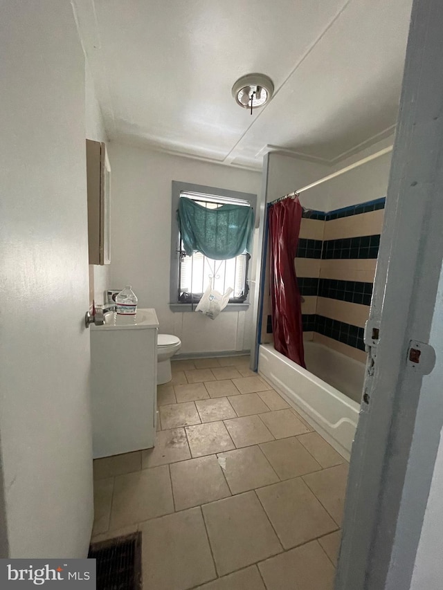 2430 N 4th St, Philadelphia, PA 19133 - bathroom featuring toilet, tile patterned flooring, vanity, and shower / bath combination with curtain