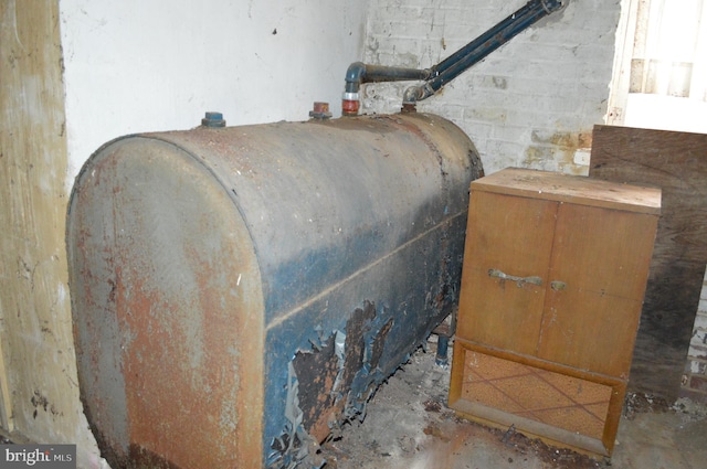 2901 Edison Hwy, Baltimore, MD 21213 - utility room with oil tank