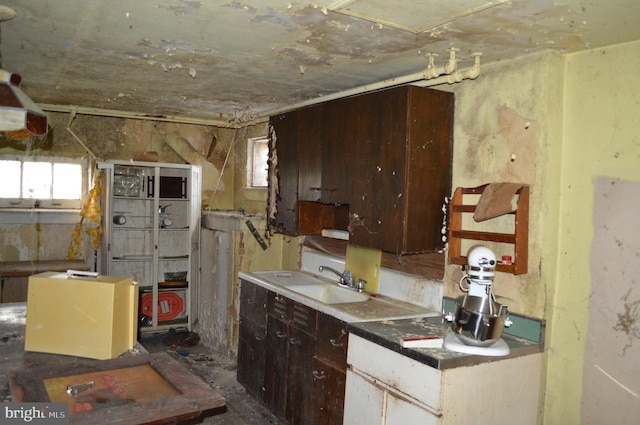 2901 Edison Hwy, Baltimore, MD 21213 - kitchen featuring a sink