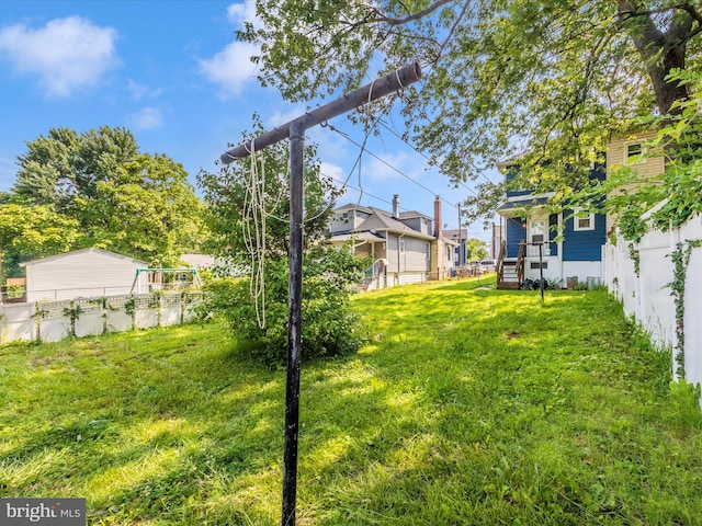 1707 Hall Ave, Baltimore, MD 21227 - view of yard
