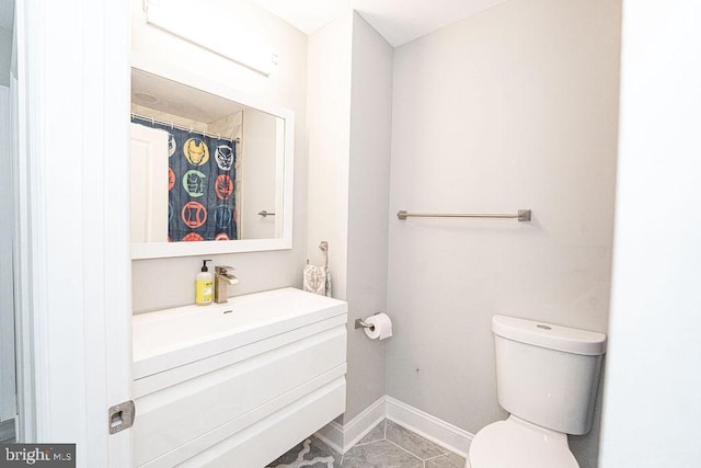 29 Holyoke Dr, Delran, NJ 08075 - full bathroom featuring vanity, toilet, baseboards, and tile patterned flooring