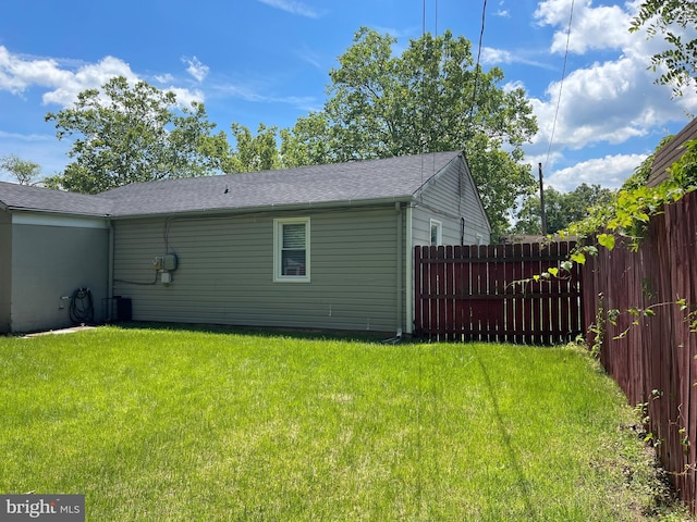 1604 Manning Rd, Glen Burnie, MD 21061 - back of house with roof with shingles