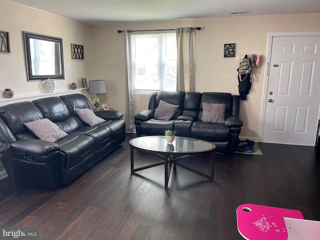 1604 Manning Rd, Glen Burnie, MD 21061 - living area featuring wood finished floors