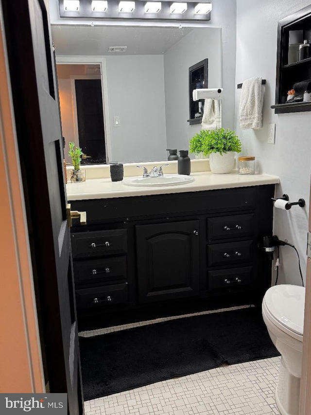 2622 Wagon Dr Unit 319, Alexandria, VA 22303 - bathroom with vanity and toilet