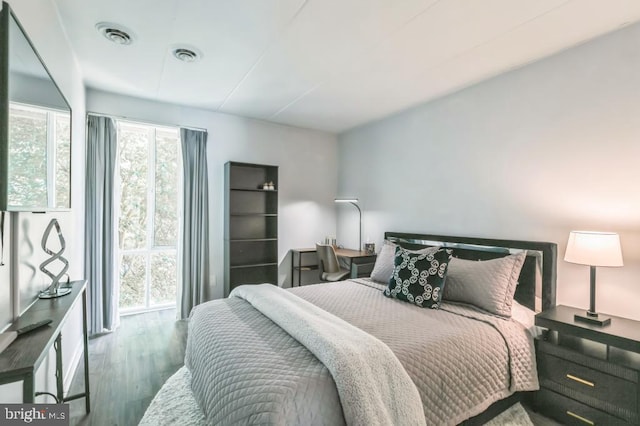 2622 Wagon Dr Unit 319, Alexandria, VA 22303 - bedroom featuring wood finished floors