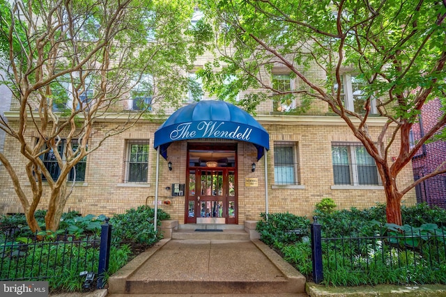 1858 California St NW Unit 20, Washington, DC 20009 - property entrance featuring brick siding