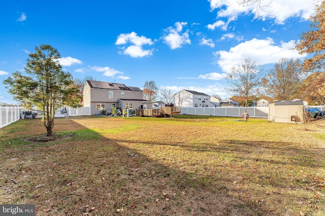 1 Winterberry Pl, Clayton, NJ 08312 - view of yard with a deck