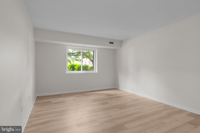 45104 Delaire Landing Rd Unit 104, Philadelphia, PA 19114 - spare room featuring light wood-type flooring and baseboards