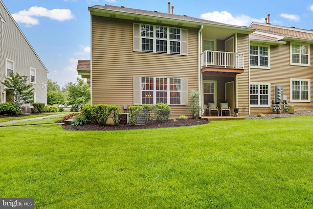 605A Ralston Dr Unit A, Mount Laurel, NJ 08054 - rear view of house featuring a yard and a balcony