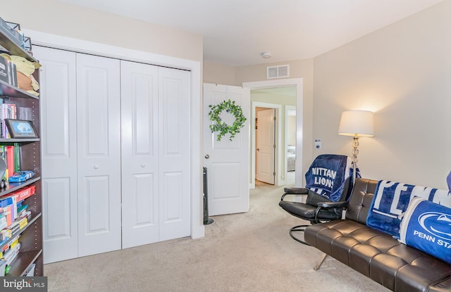 6039 Union Tunnel Dr, Harrisburg, PA 17111 - sitting room with light carpet