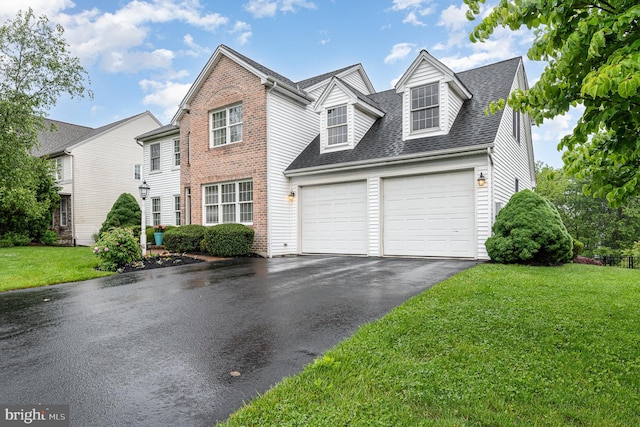 6202 Crofton Ct, Mechanicsburg, PA 17050 - view of front facade with driveway, a garage, roof with shingles, and a front yard