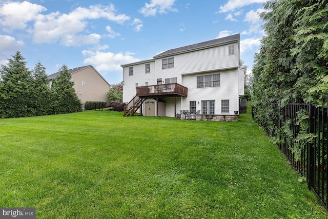 6202 Crofton Ct, Mechanicsburg, PA 17050 - back of property featuring stairway and a deck
