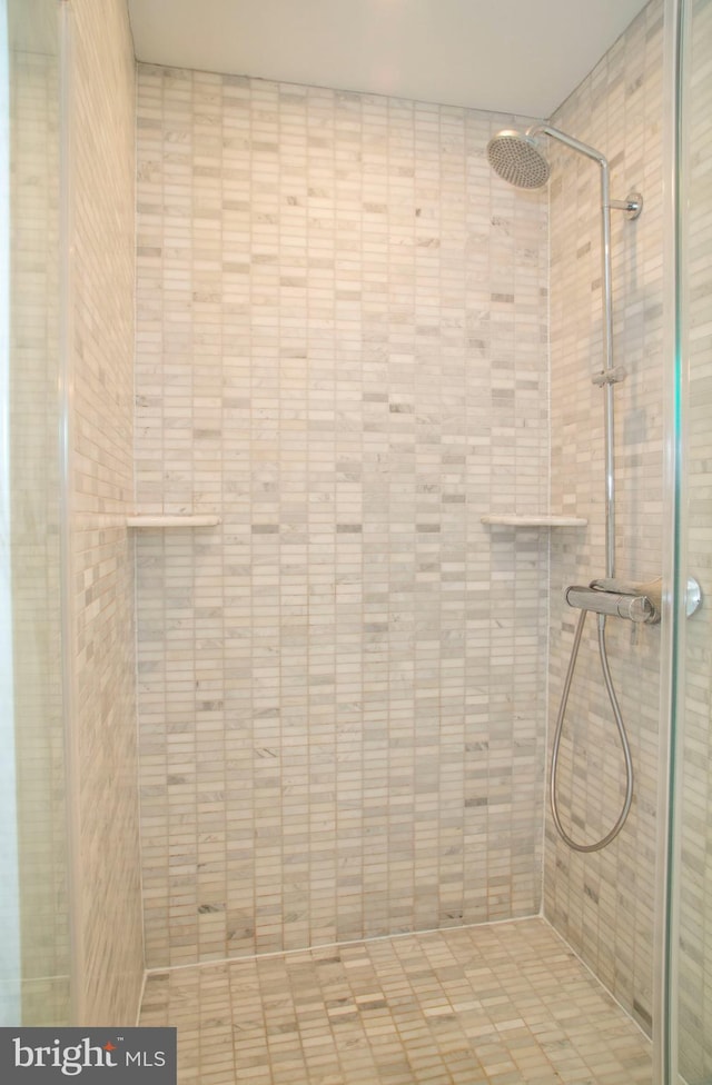 708 N 17th St, Philadelphia, PA 19130 - full bath with tiled shower