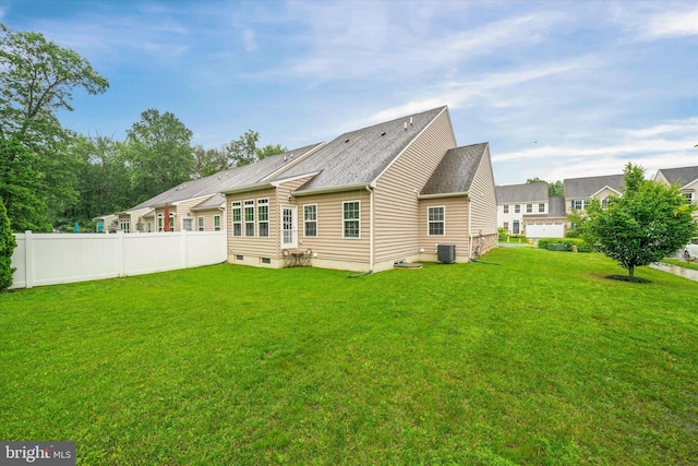 133 E General Grey Ct, Newark, DE 19702 - back of house with central air condition unit and a shingled roof