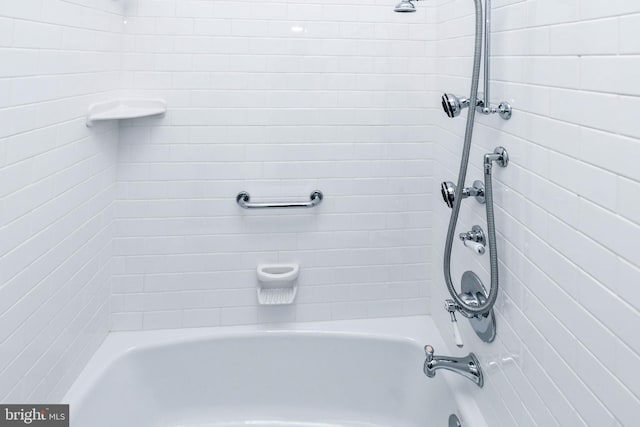 1432 C St SE, Washington, DC 20003 - full bath featuring bathing tub / shower combination